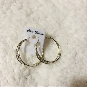 🎄🎄🎁🎁Silver hoop earrings🎁🎁🎄🎄